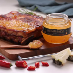 Homemade Pineapple with Dedo de Moca Pepper Gourmet Jam 320g - Delícias