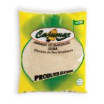 Bright yellow and green bag of farinha de mandioca (cassava flour) extra, 500g, labeled Produtos Selecionados, Brazilian product image.