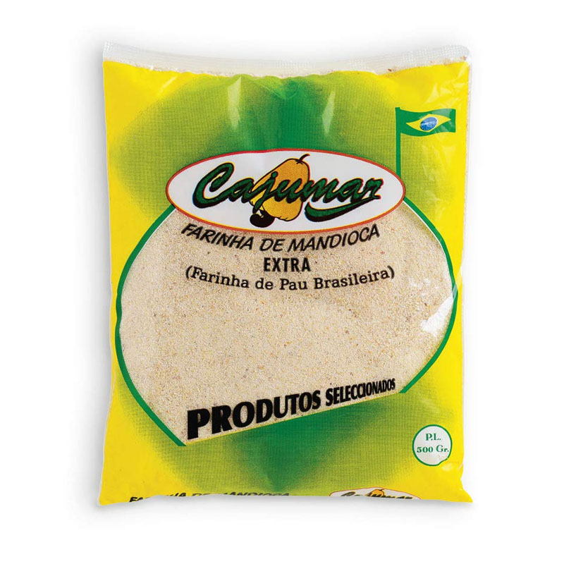 FLR-MAN2588 - Delícias Bright yellow and green bag of farinha de mandioca (cassava flour) extra, 500g, labeled Produtos Selecionados, Brazilian product image.